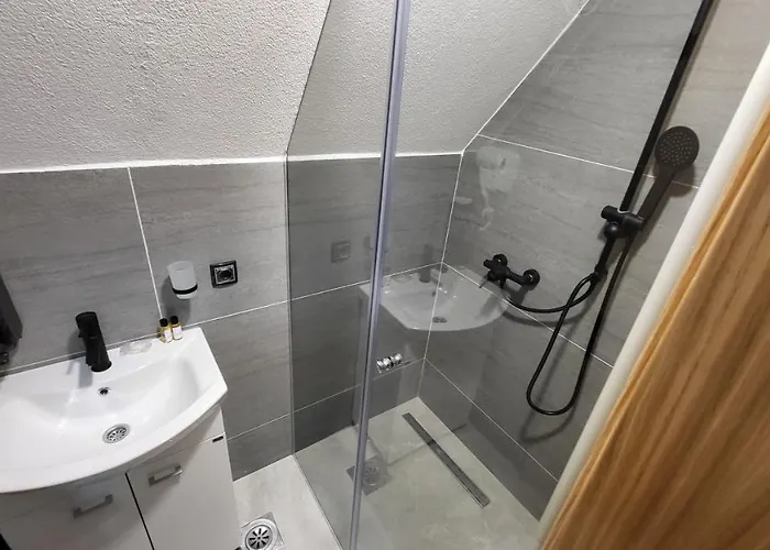 Janjska Kuca Hotel 4*